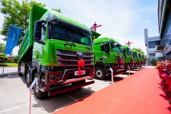 雙槍快充+多重防水，歐曼新能源西南版自卸車賦能工程基建
