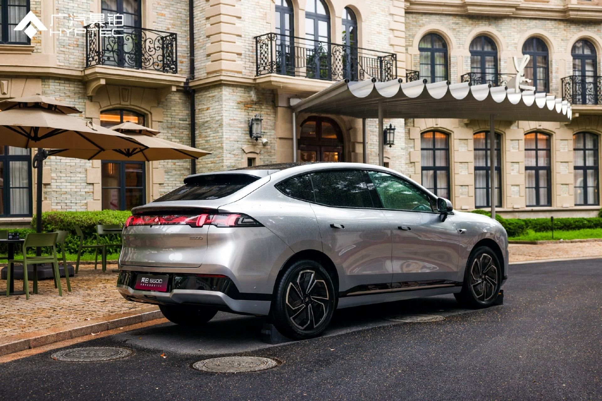 昊铂S600上市权益价17.99万起,提供纯电/增程双动力