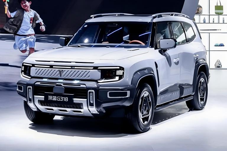 2026成都车展:全新深蓝G318售价19.68万元起