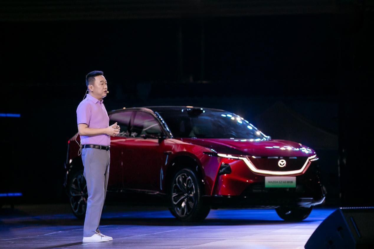 MAZDA EZ-60激光版上市，2026长安马自达粉丝盛典启幕