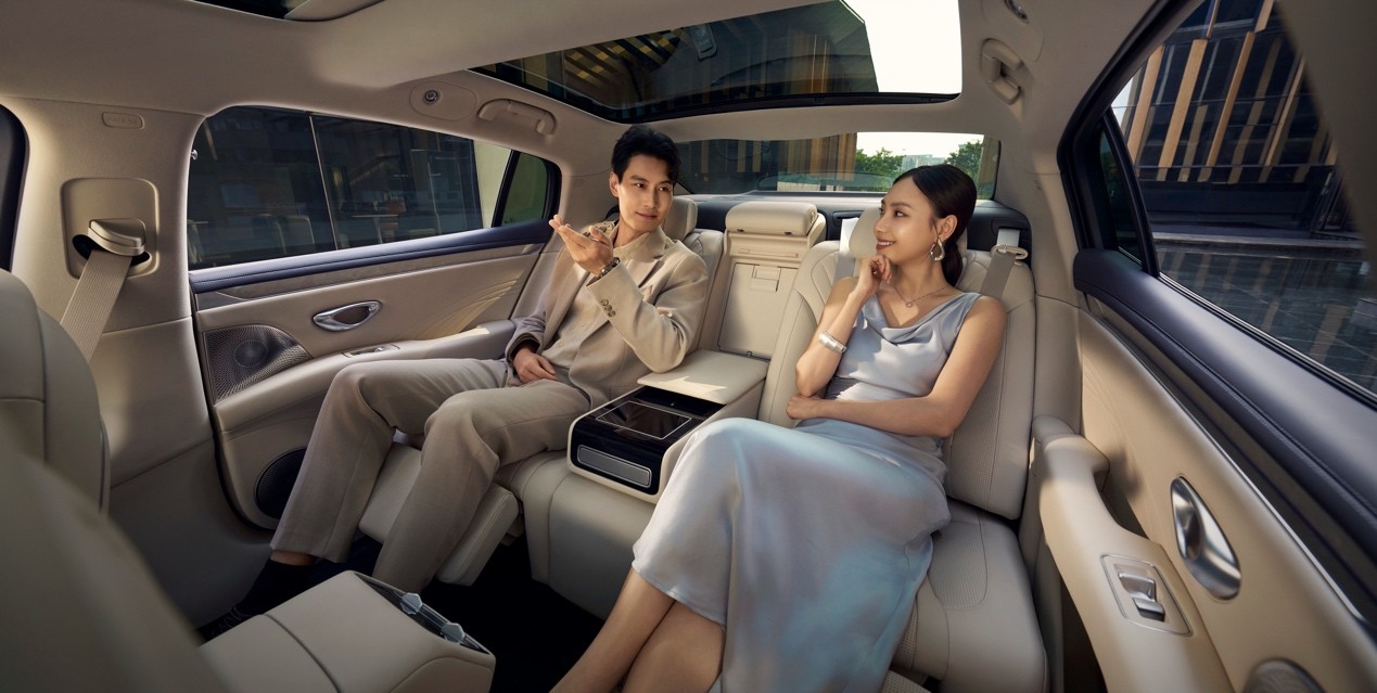 售价19.69万-23.99万元,比亚迪海豹08正式上市 售价19.69万-23.99万元,比亚迪海豹08正式上市