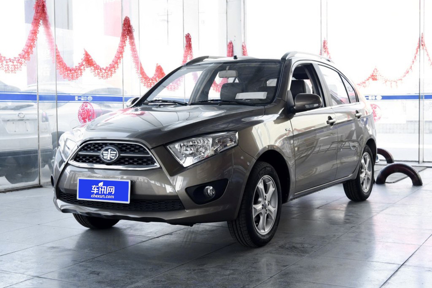 2013款 1.3l 手动豪华型