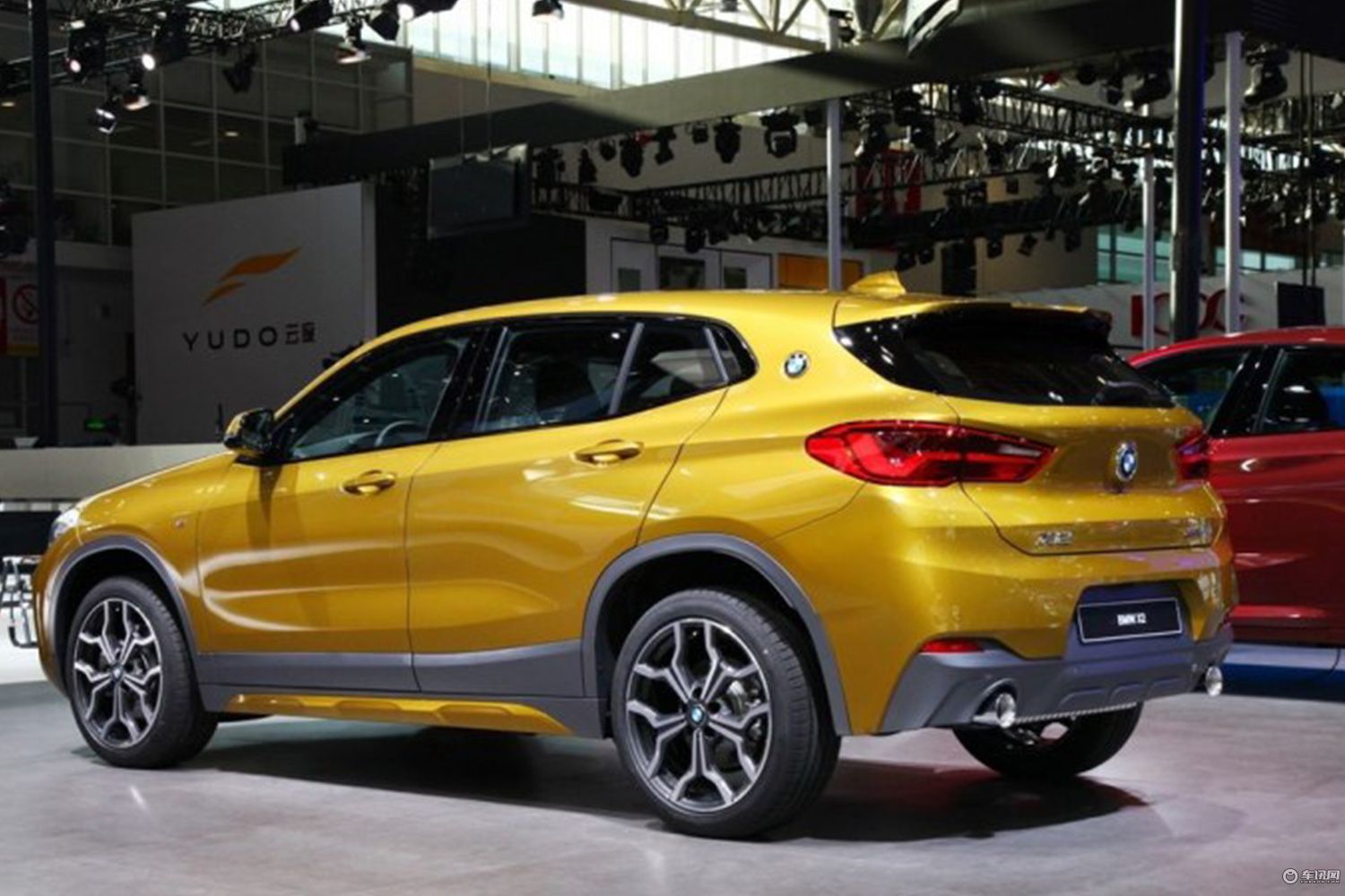 宝马x2 20i路试车首曝 预计今年下半年上市