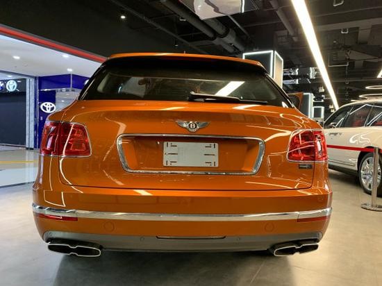 20款宾利添越4.0汽油 橙色限量285万起