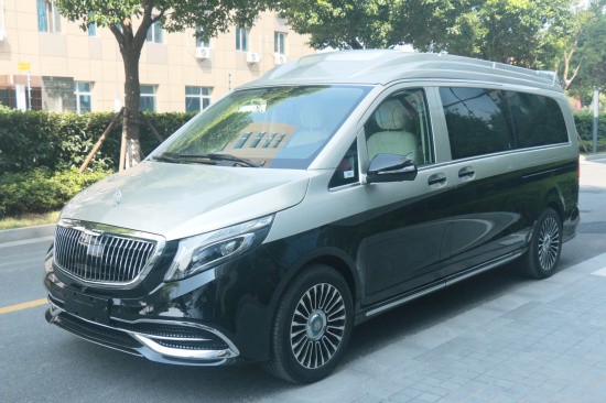 奔驰全新v260迈巴赫展厅现车价格