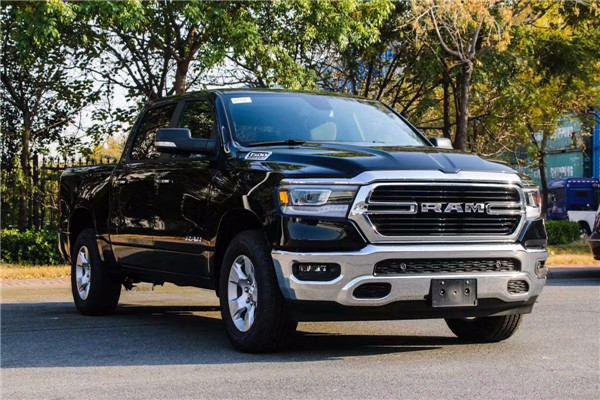 20款道奇公羊大角牛标配皮卡最低42万起