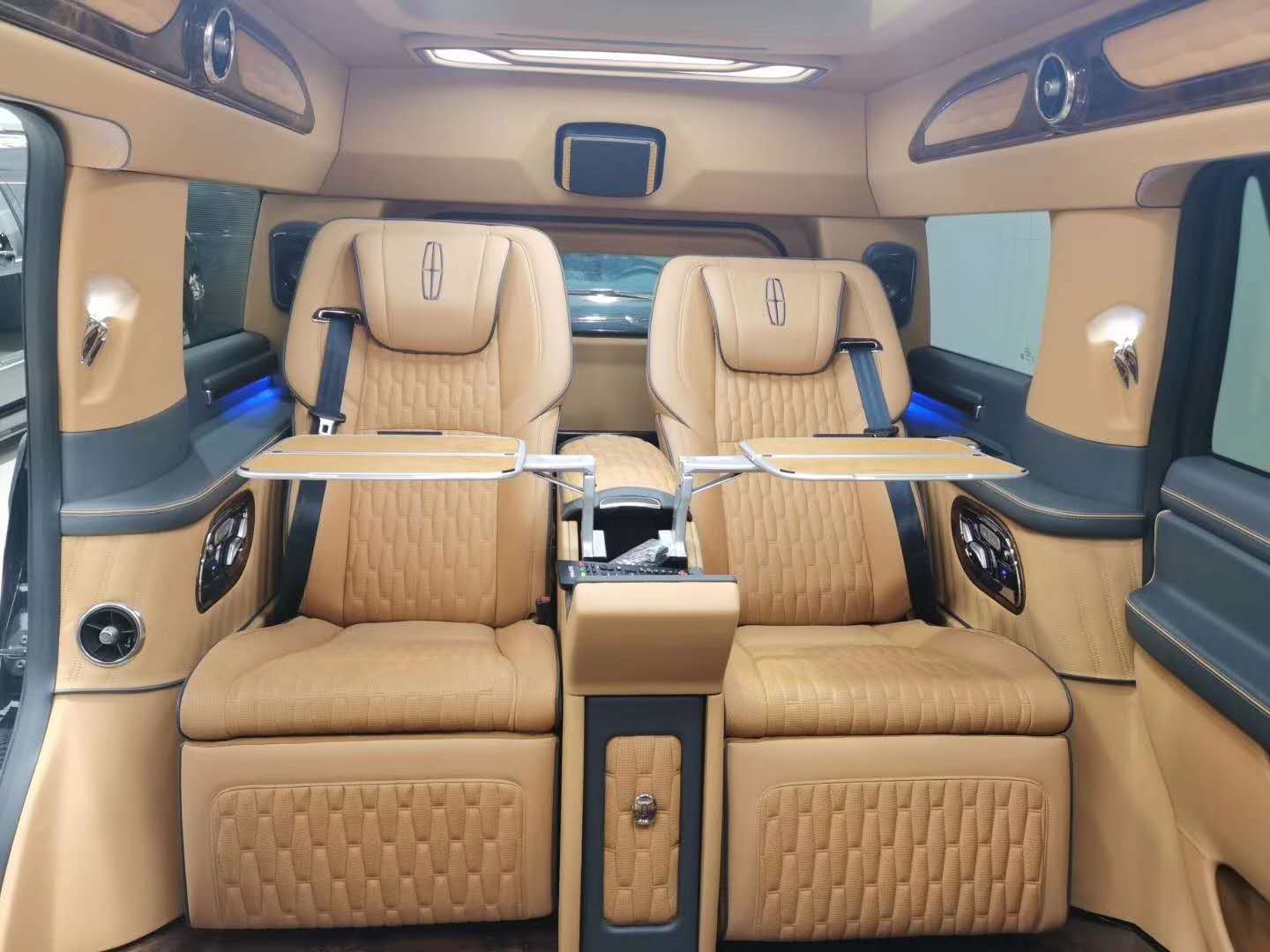 林肯领袖一号全新加长版v6店内现车价格