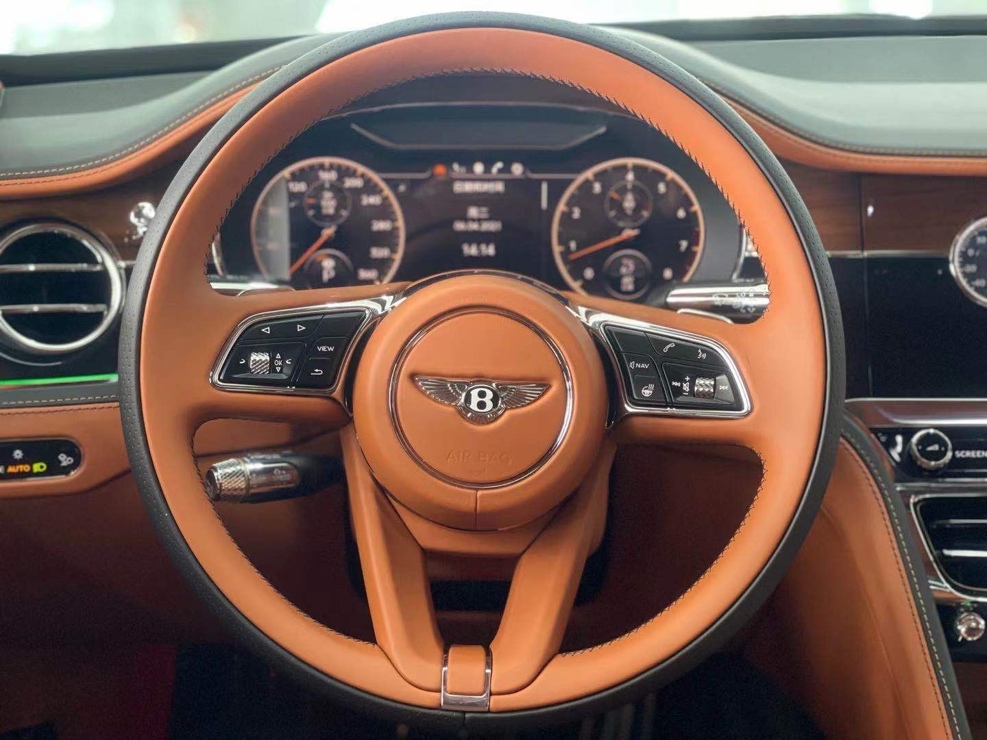 宾利飞驰w12创新设计精工打造动力强劲