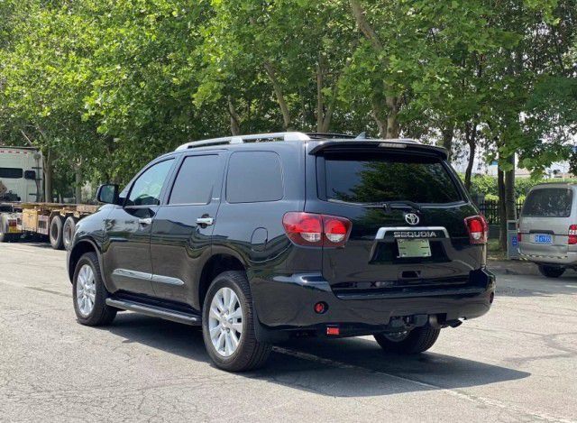 22款丰田红杉天津港现车销售国六排放