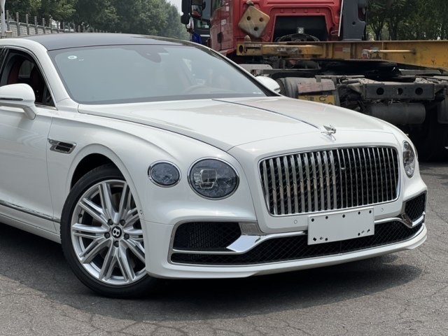 23款宾利飞驰现车300多万全国可