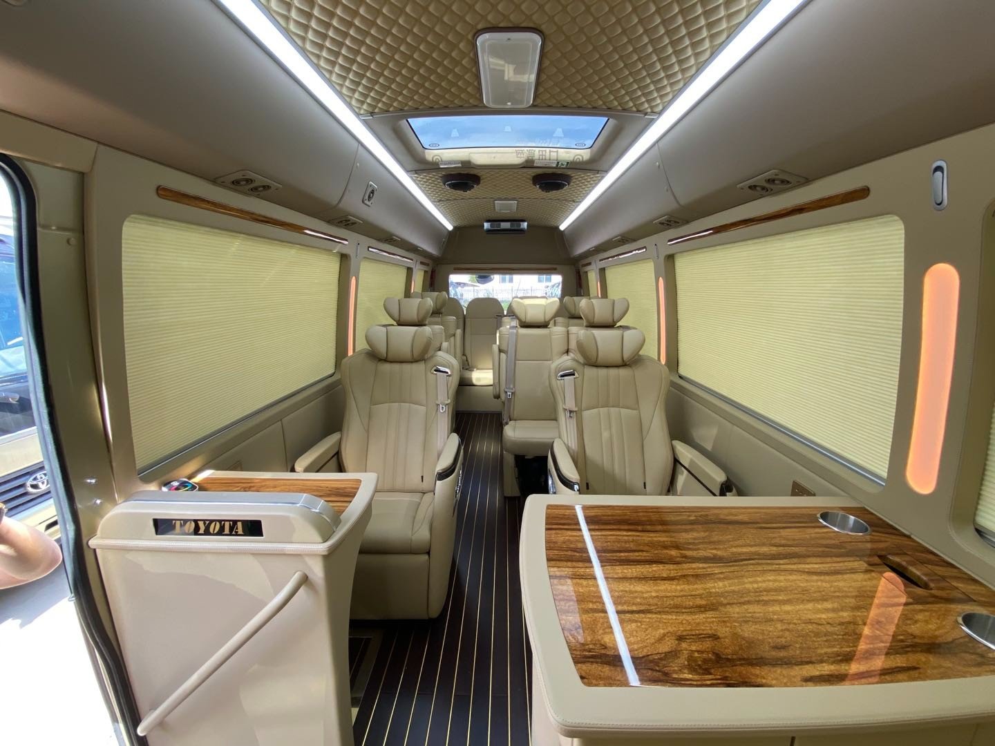 丰田考斯特16座报价考斯特16座中巴车