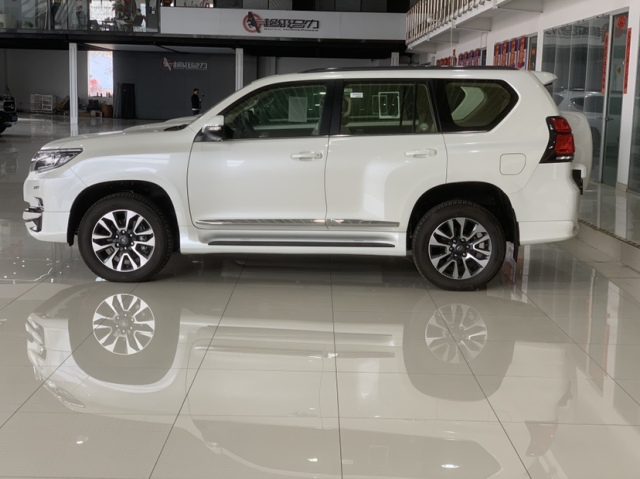 西安丰田霸道4000vxr中东版顶配71万