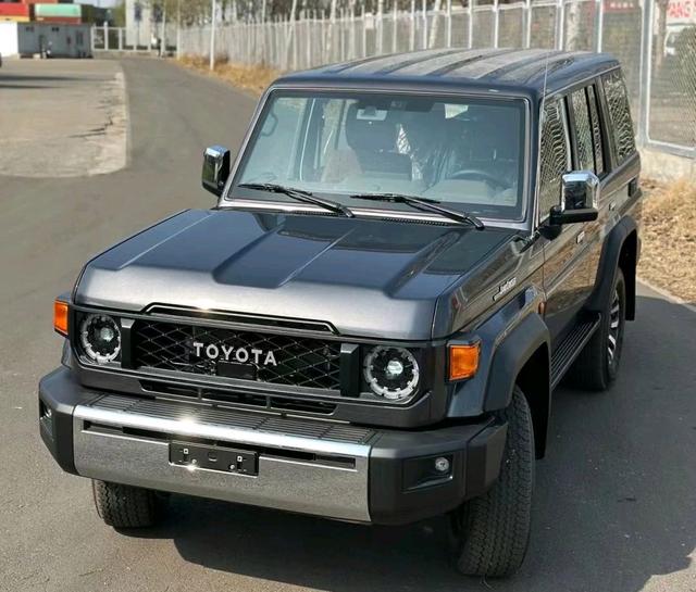 2024款丰田酷路泽lc76陆巡天津港全新上市报价