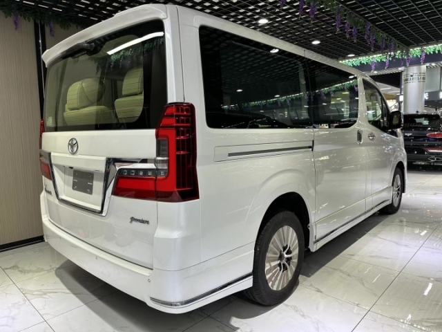 2024款丰田格兰维亚35l高级商务现车报价移动堡垒