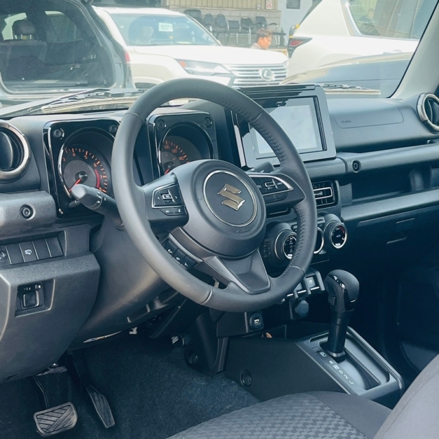 24款铃木吉姆尼天津港20万起特惠